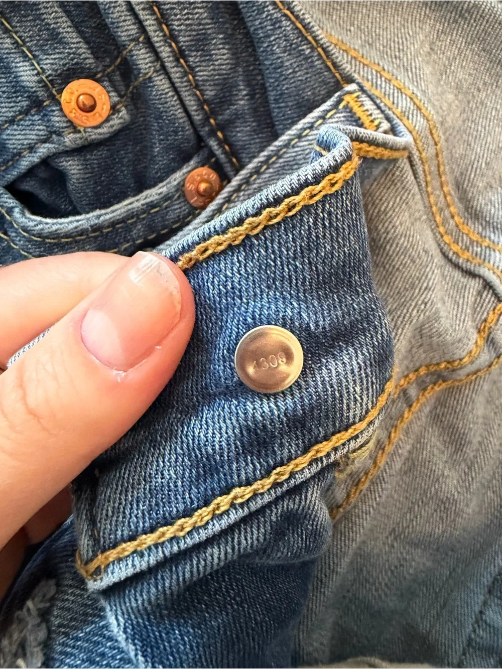 Levis levi men